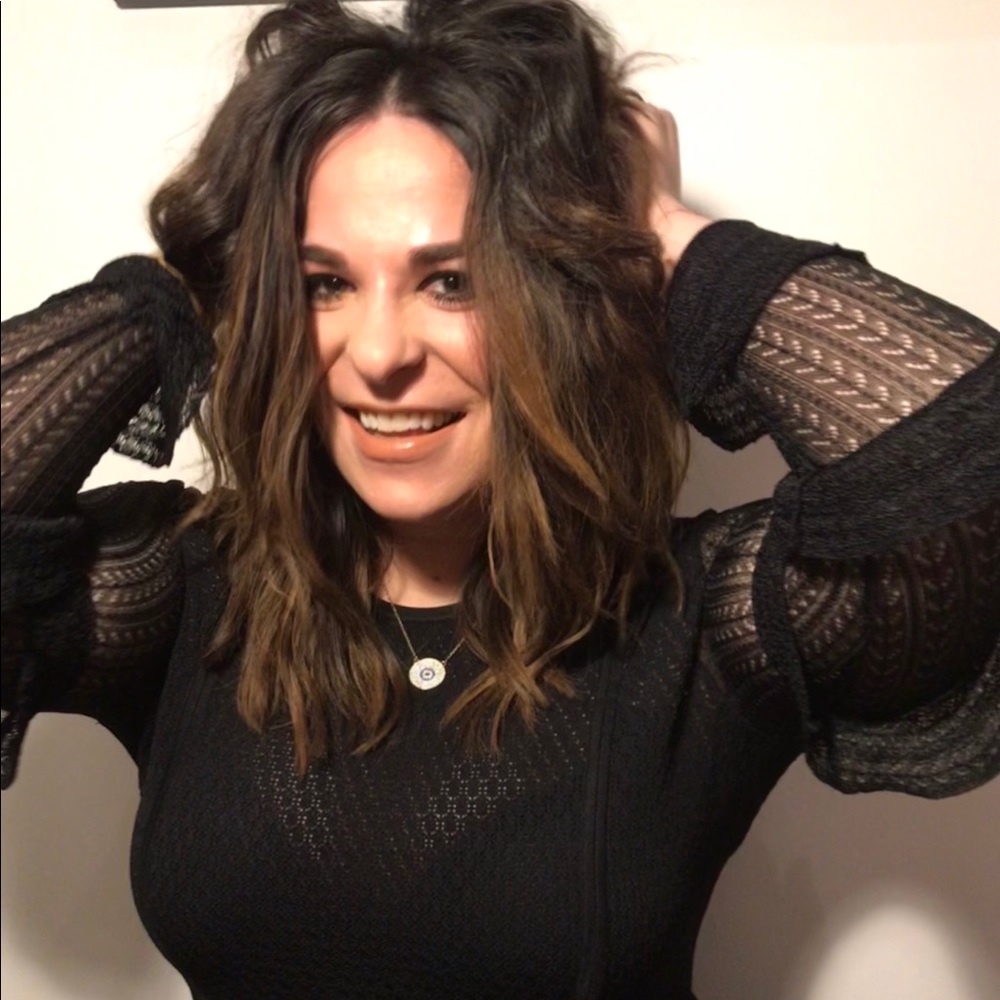 Meet your Posher, Elysabeth